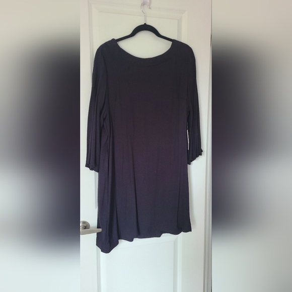 Hi neck Black dress with open/strappy back - Picture 2 of 2